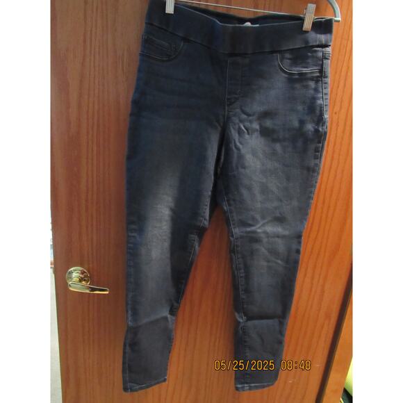 Nine West Super Skinny Jeans - Size 8 - Picture 1 of 3